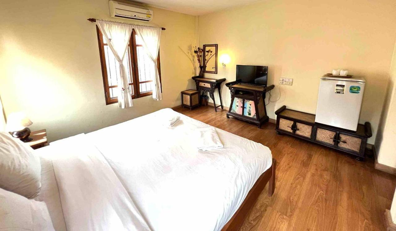 Plumeriahome Near Walking Street Chiang Mai Zewnętrze zdjęcie
