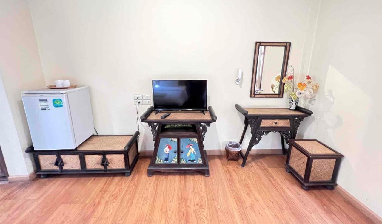 Plumeriahome Near Walking Street Chiang Mai Zewnętrze zdjęcie